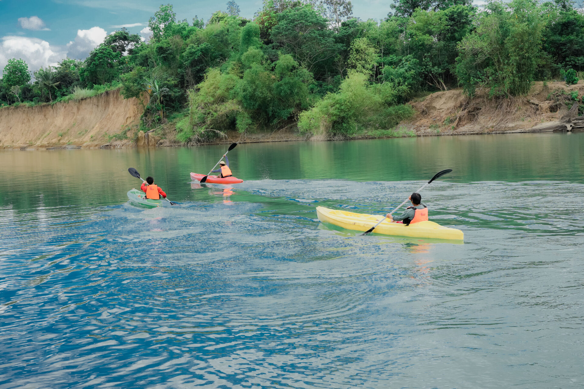 Kayaking by the Pinacanauan River